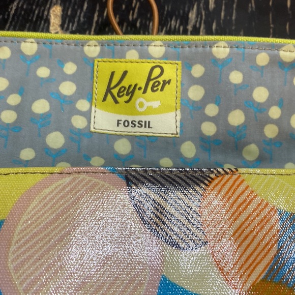 Fossil Key Per Pouch Clutch - Picture 5 of 6